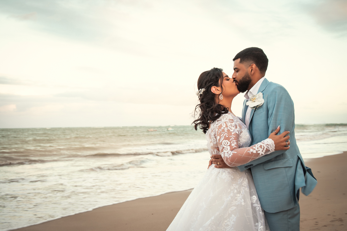 Casamento ao ar livre na Praia dos Carneiros - Pernambuco. #casamentoaoarlivre #casamentonapraia #casamento