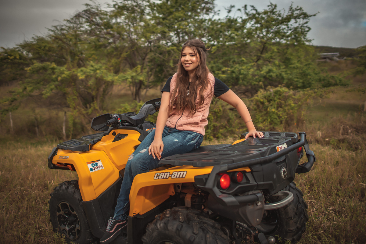 Ensaio de 15 anos na Fazenda Santa Fé em Pernambuco 