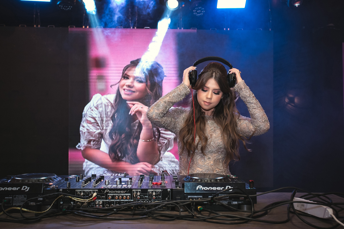 Festa de 15 anos da debutante  Maria Clara em Santa Cruz do Capibaribe- PE