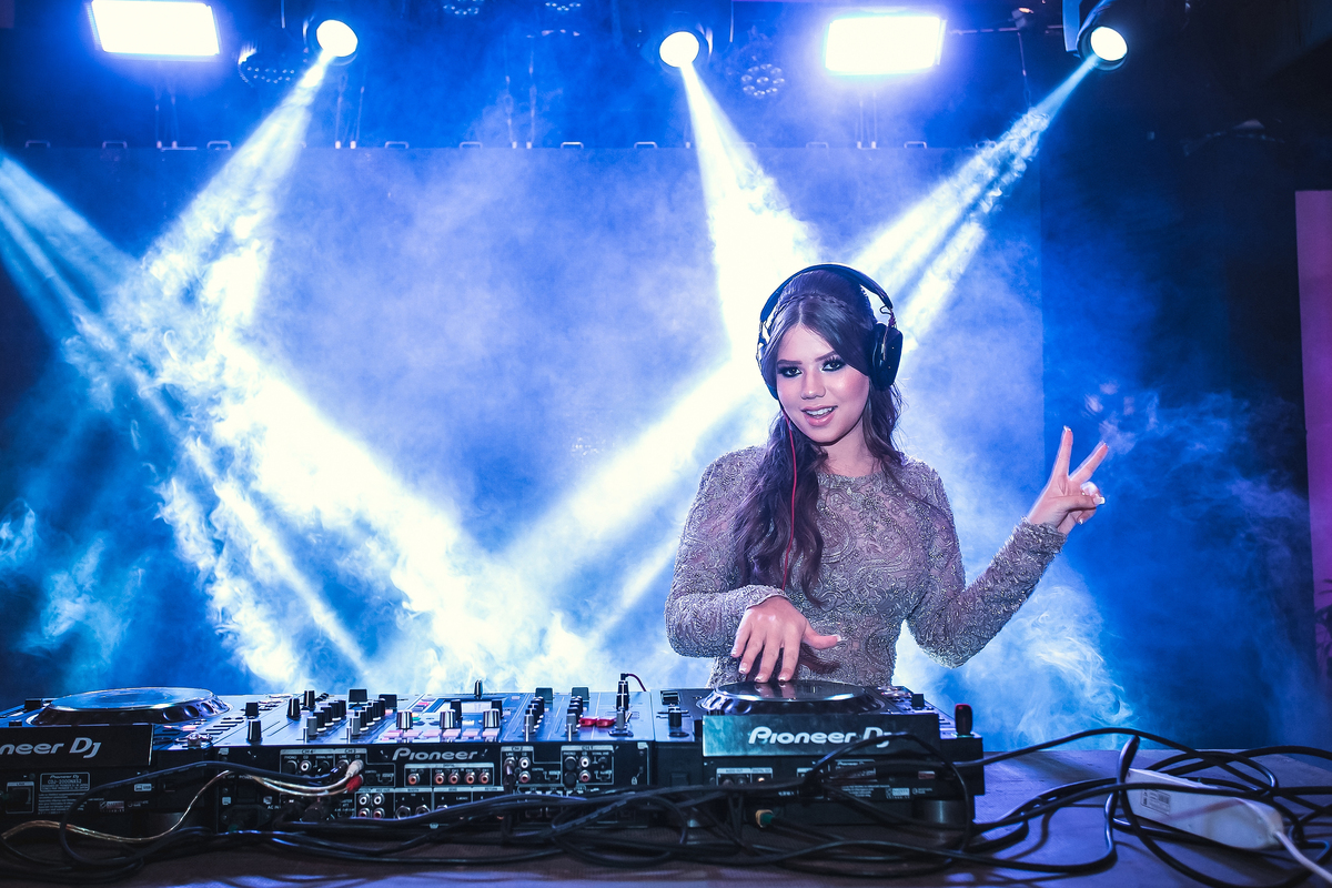 Festa de 15 anos da debutante  Maria Clara em Santa Cruz do Capibaribe- PE