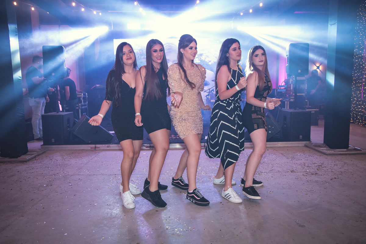 Festa de 15 anos da debutante  Maria Clara em Santa Cruz do Capibaribe- PE