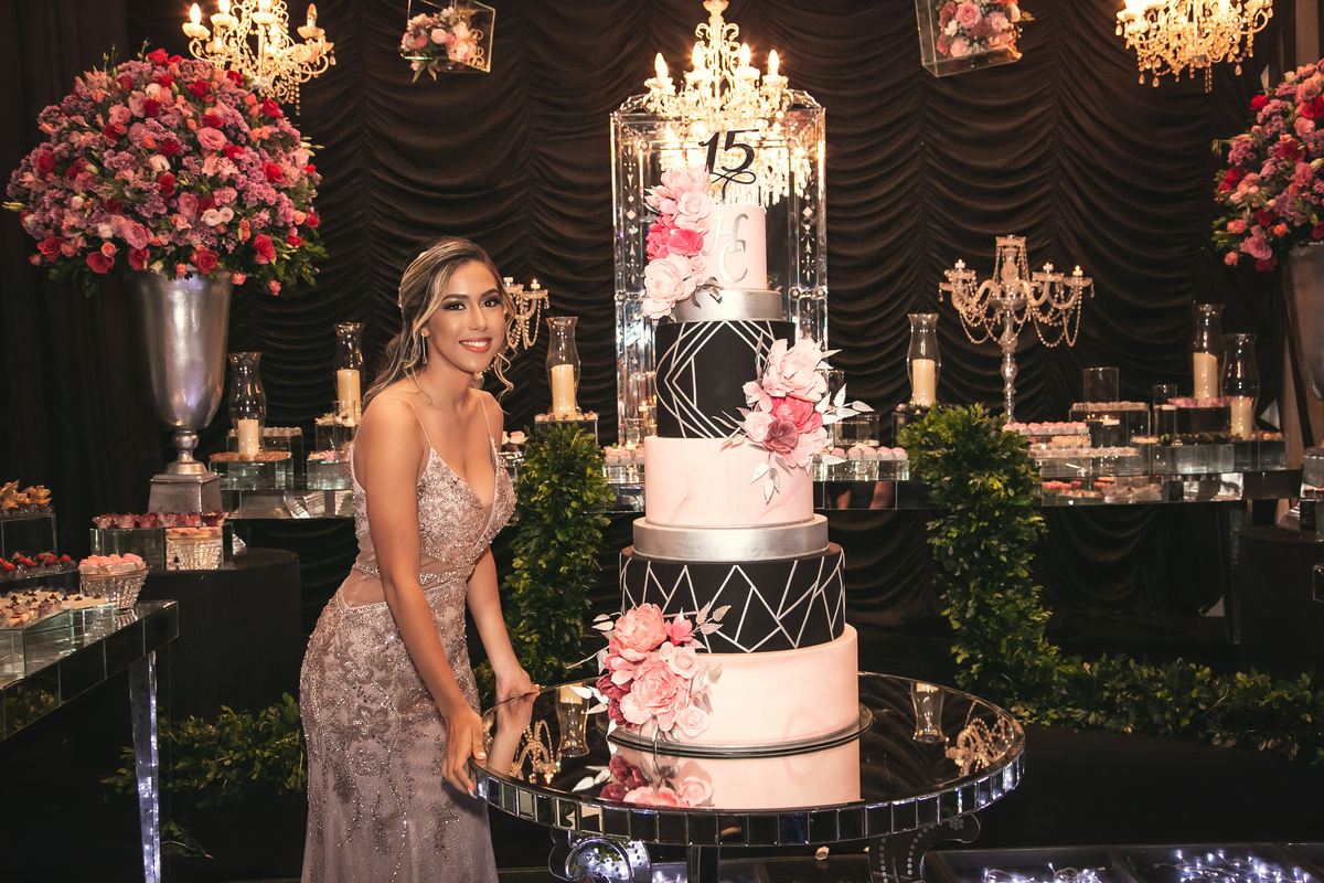 Festa de 15 anos da debutante Helloah em Santa Cruz do Capibaribe - PE 