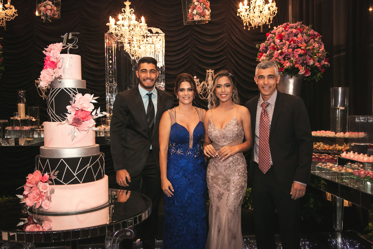 Festa de 15 anos da debutante Helloah em Santa Cruz do Capibaribe - PE 