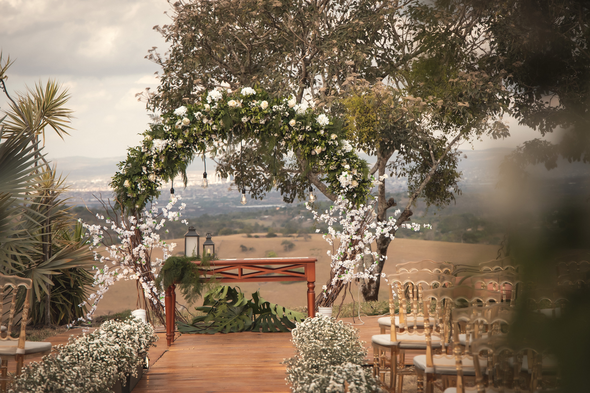 Casamento ao ar livre! 
#fotógrafodecasamento #casamentoaoarlivre 