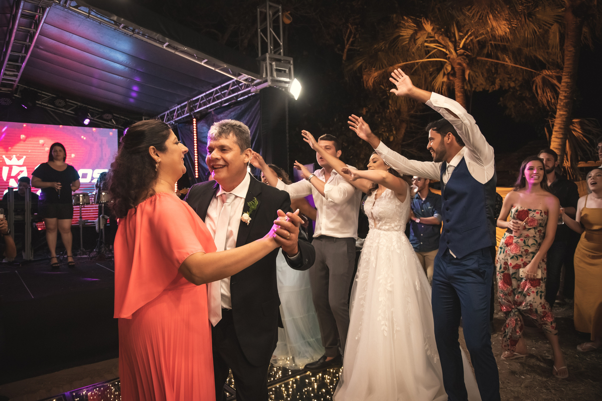 Casamento ao ar livre! 
#fotógrafodecasamento #casamentoaoarlivre 