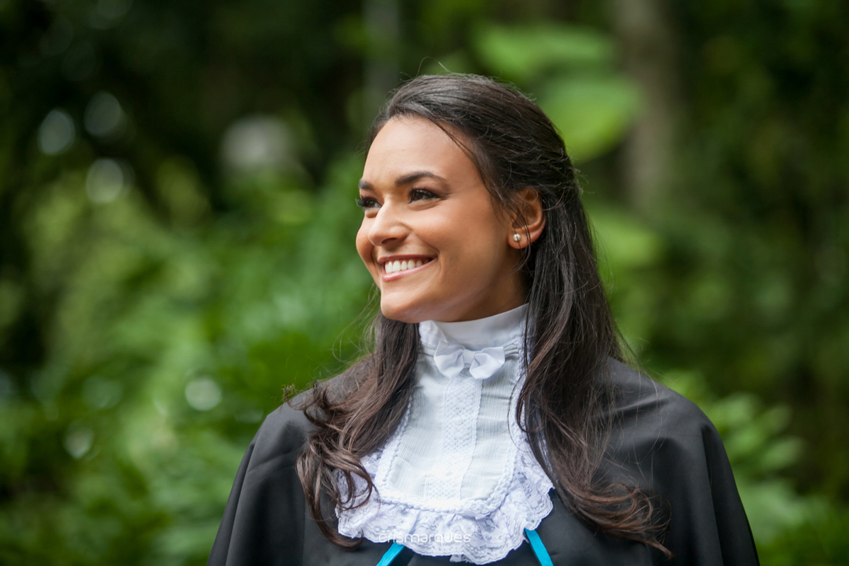 formanda de arquitetura ao ar livre 