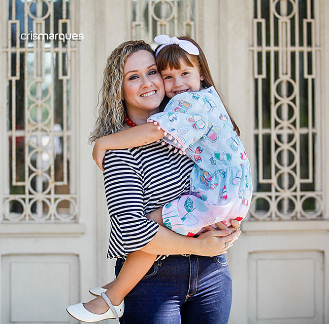 Bianca e a mamãe no Jardim do DMAE