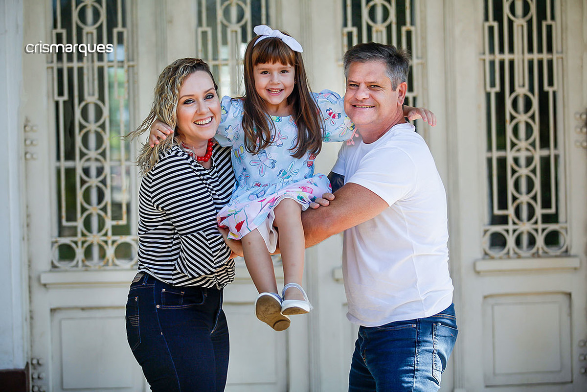 Bianca ganha colo no Jardim do DMAE