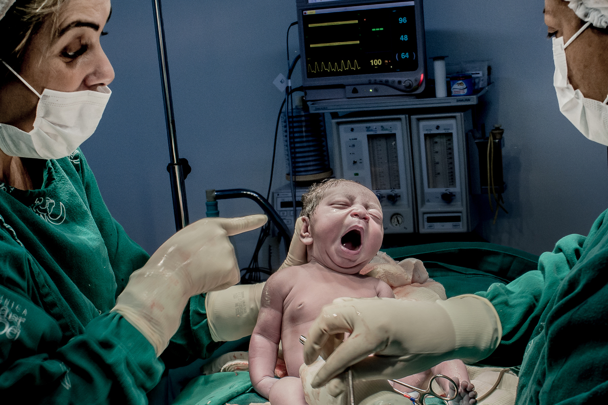09/03/19 Nascimento Lavinia - Materdei Rio das Ostras - Dra. Eliane Carvalho