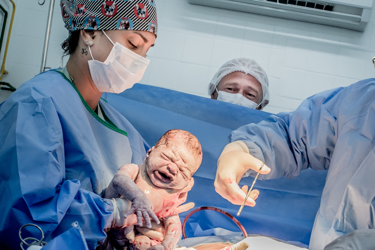 11/03/19 Nascimento Davi - Sao Lucas Macae - Dra. Thais