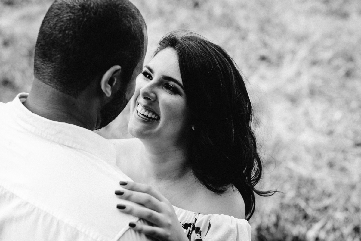 Ensaio romântico pre wedding Larissa e Bruno feito pela fotógrafa Déborah Luna no Vale do Paranã - GO