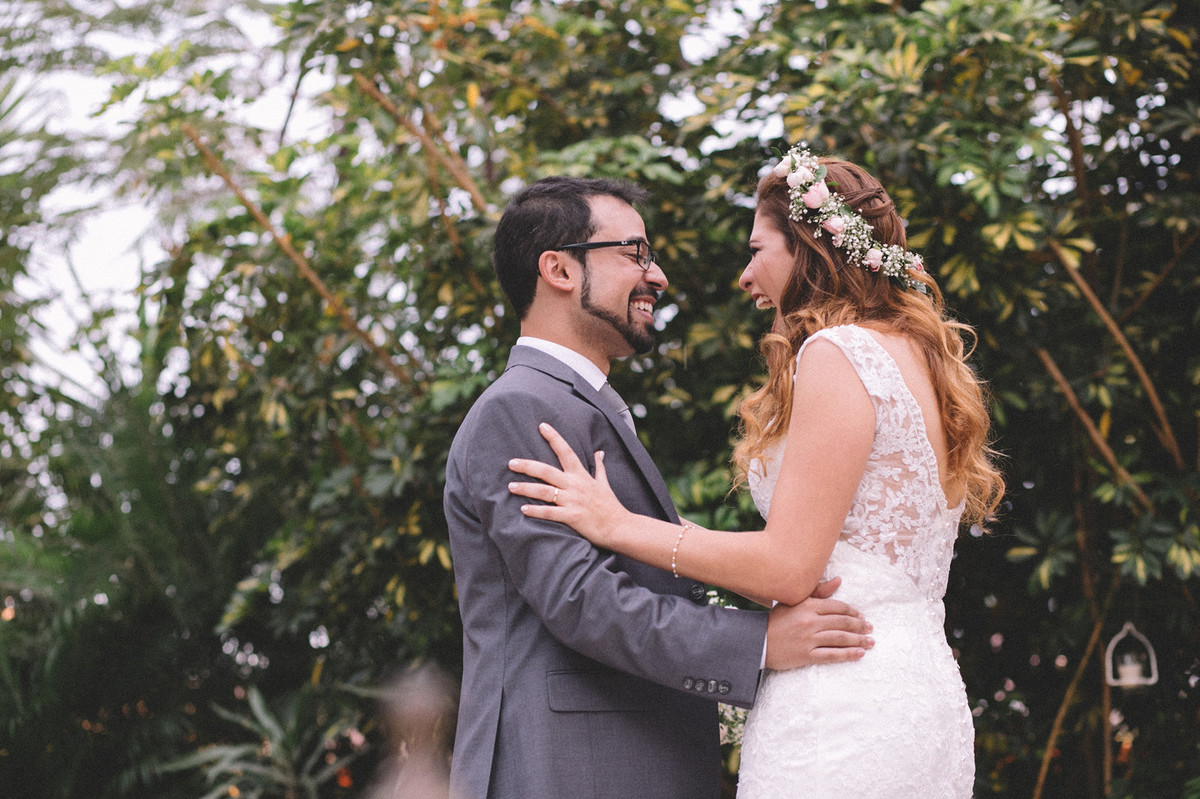 Casamento Aline e Gabriel Brasília - DF Beijo dos noivos