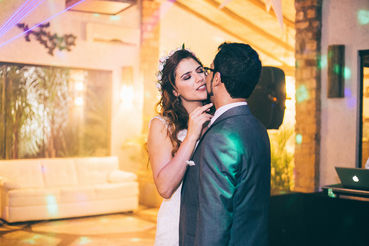 Casamento Aline e Gabriel Brasília - DF Noivos dançando na recepção