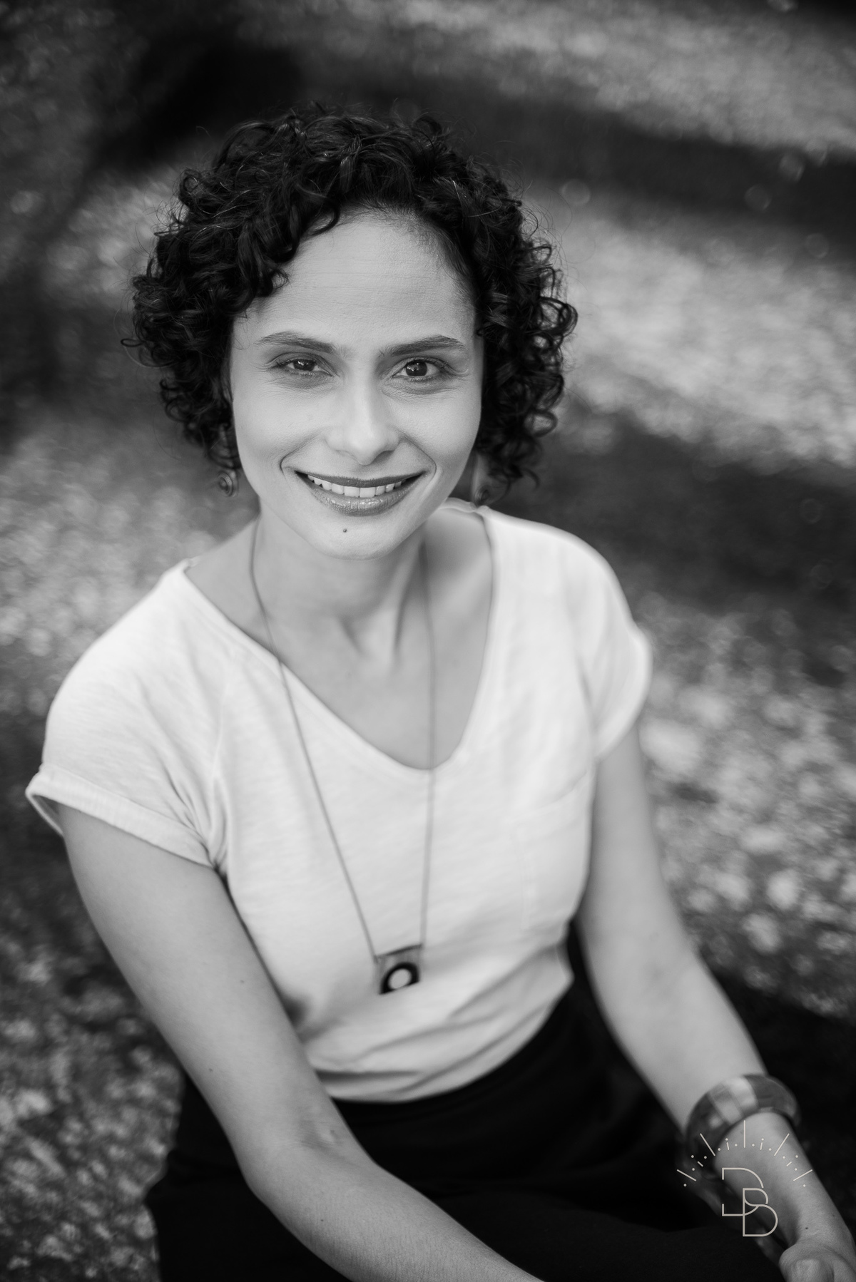 Retrato diretora Ju Chagas Ensaio Corporativo Pedra do Sal