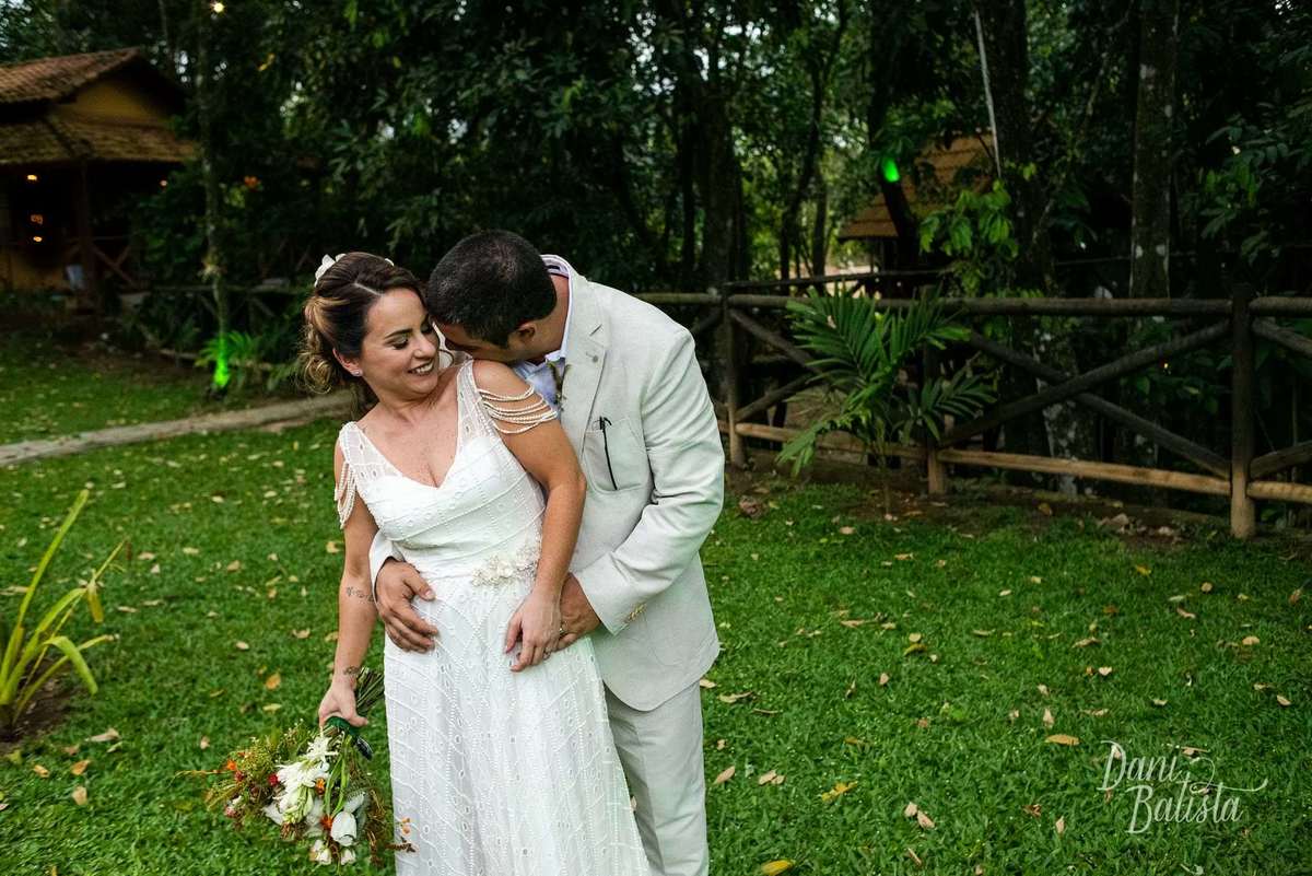Casamento de dia no Camping Bambu Aldeia Velha