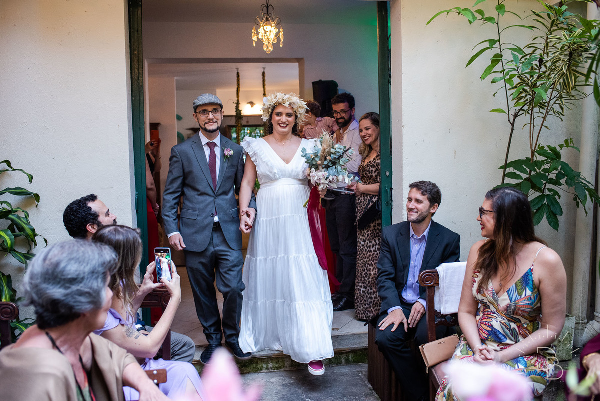 entrada noivos casamento intimista de dia rio de janeiro