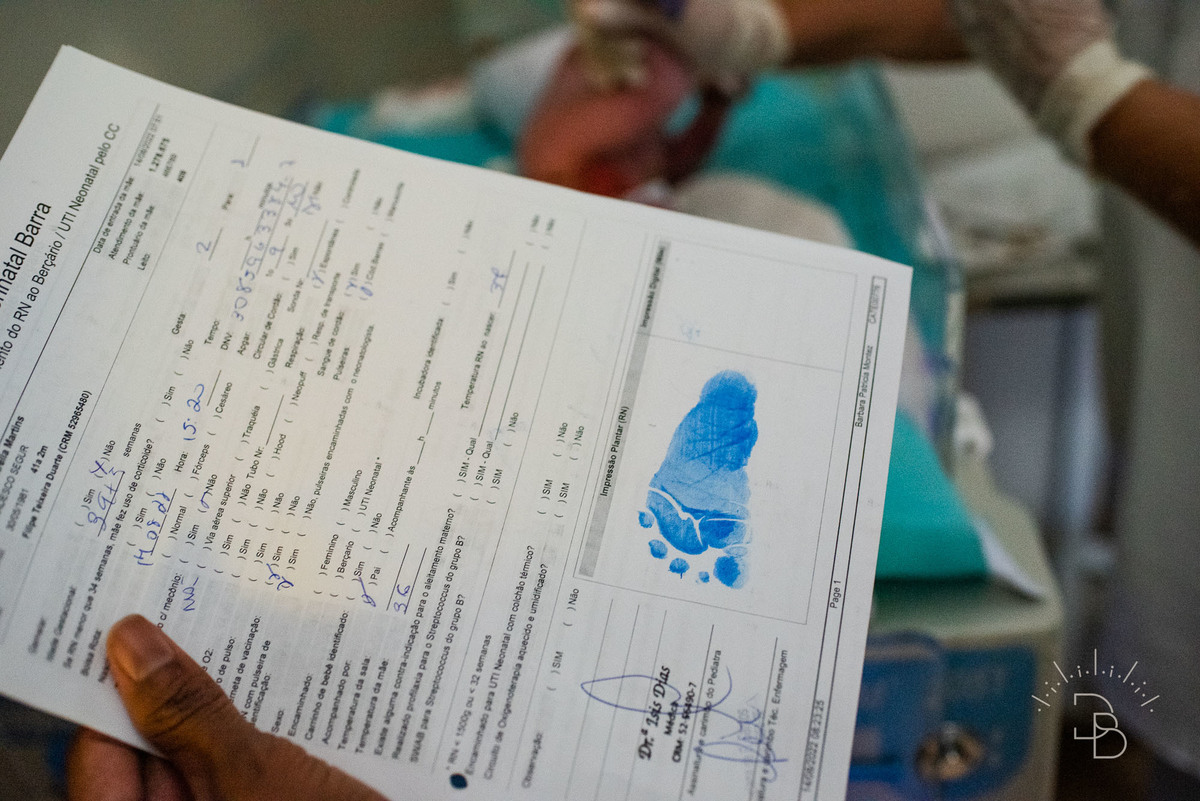 Foto do pezinho Nascimento do Arthur