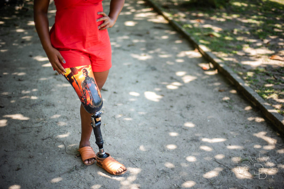 Ensaio Feminino atleta paralimpica ao ar livre