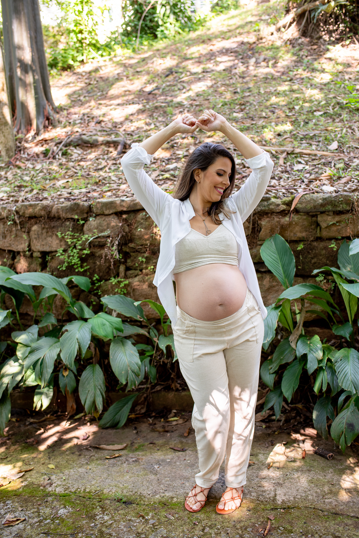 gestante dançando em Ensaio na Gavea