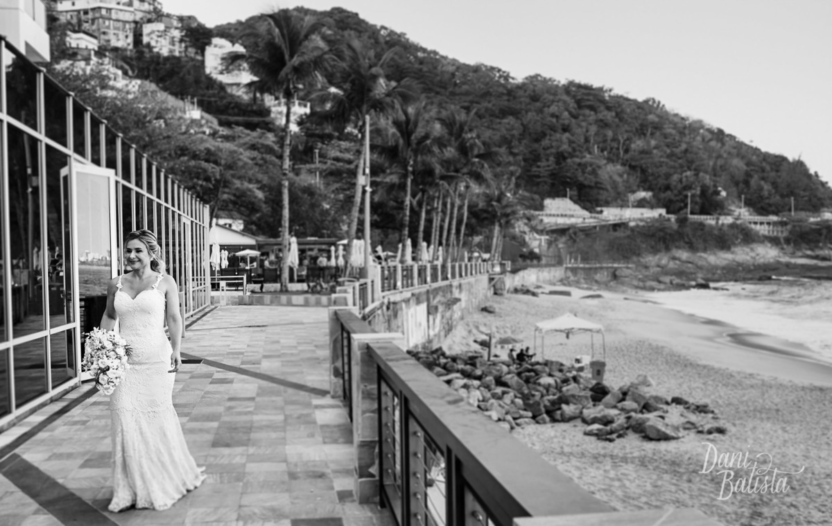 noiva rumo a cerimônia de casamento ao ar livre para mini wedding no sheraton rj