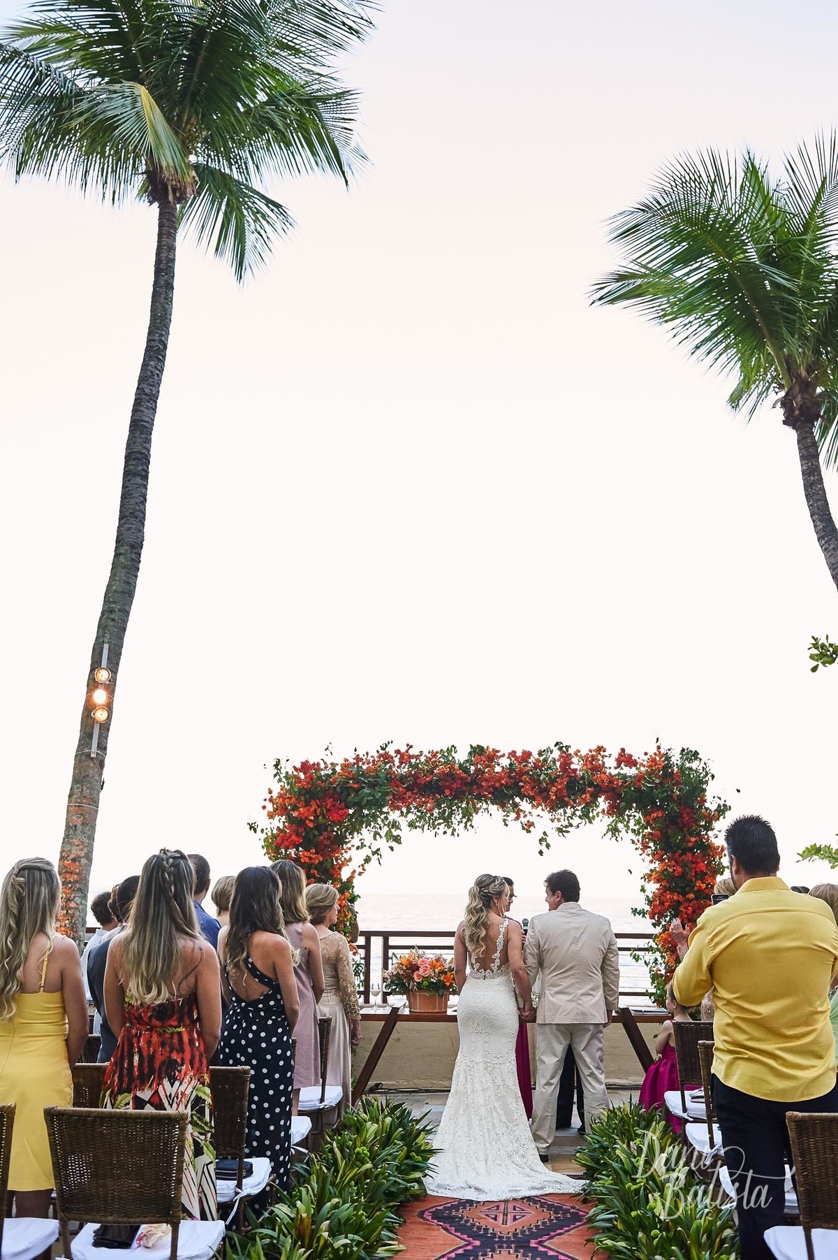 cerimônia de casamento ao ar livre para mini wedding no sheraton rj