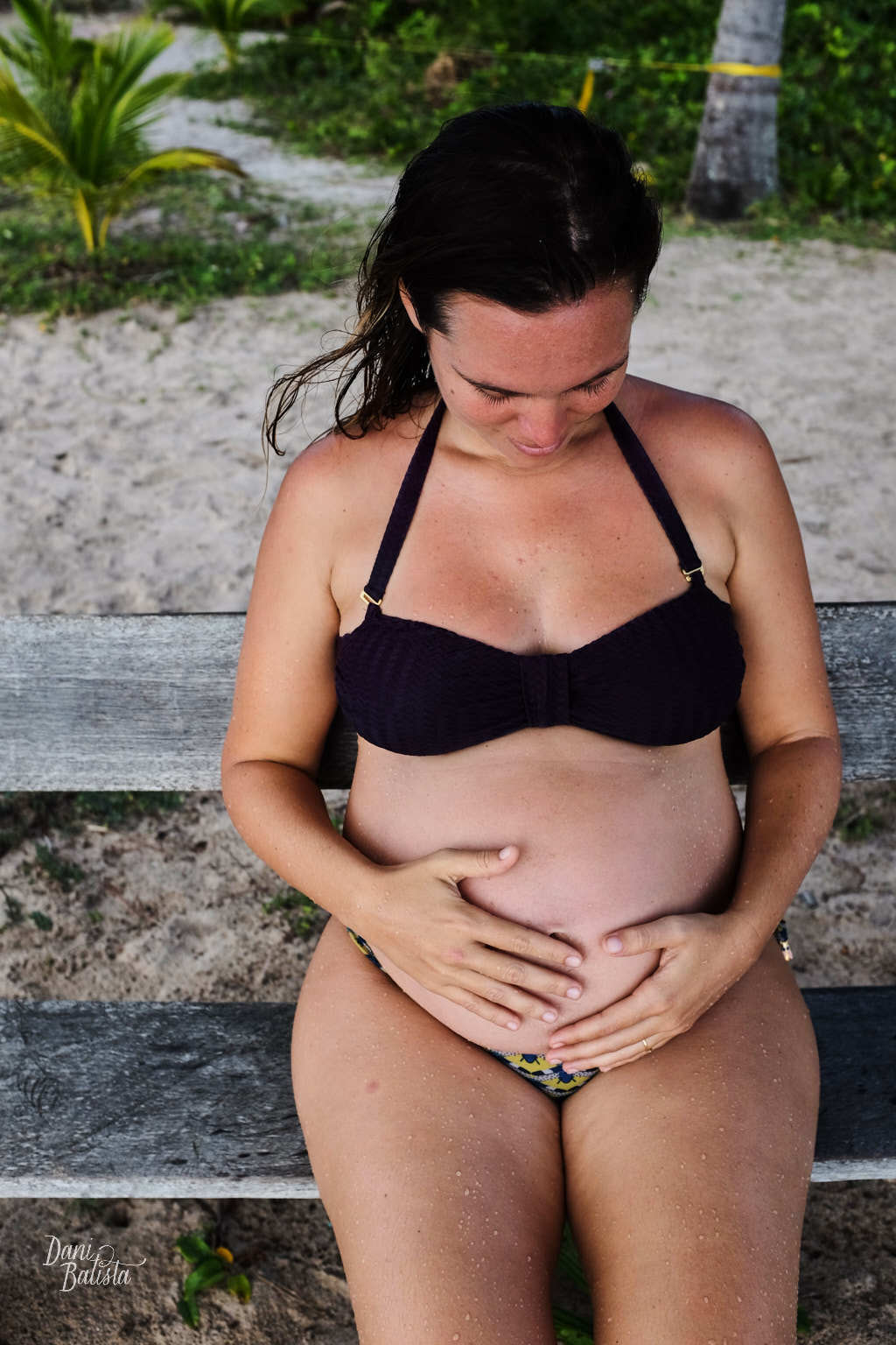 gestante de gêmeos em piracanga durante ensaio fotográfico