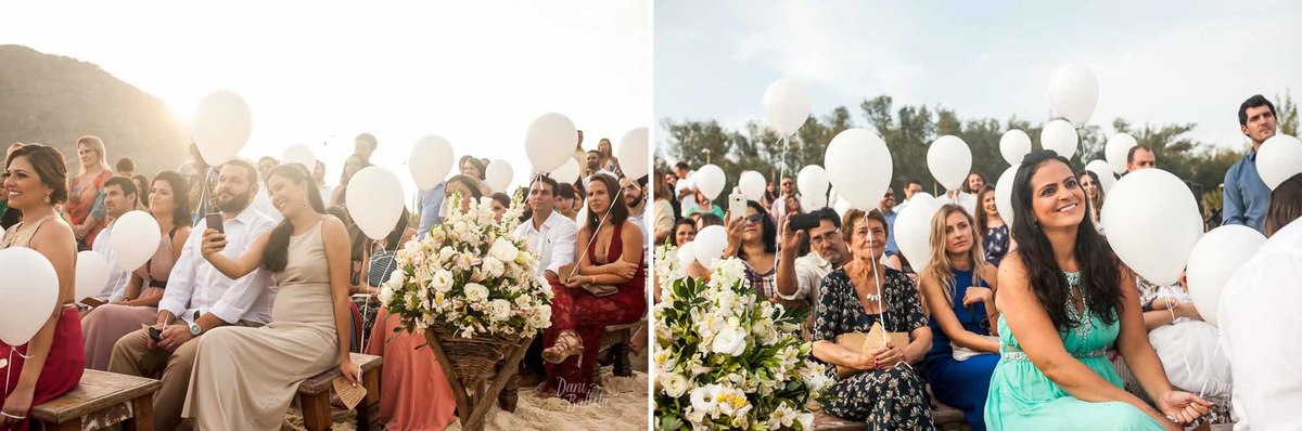 convidados segurando balões brancos durante cerimonia de casamento ao ar livre na praia do recreio