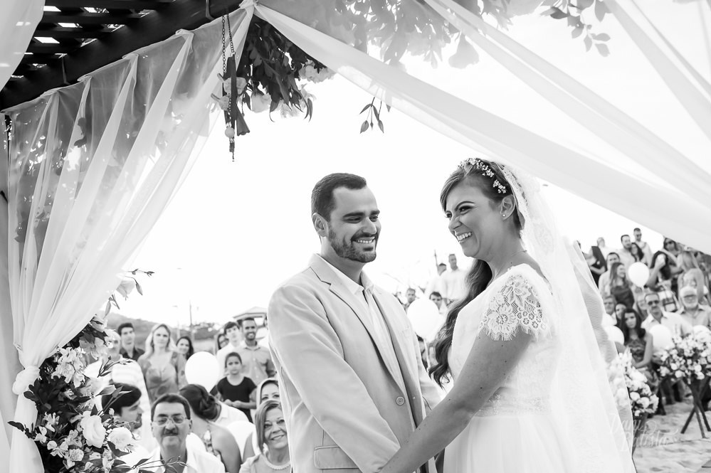 cerimonia de casamento ao ar livre na praia do recreio