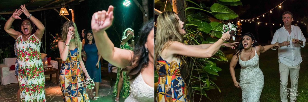 noiva feliz comemorando com a convidada que pegou o bouquet no mini-wedding em paraty