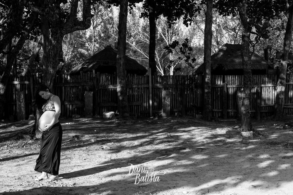 gestante no ensaio fotografico de gestante no grumari rj