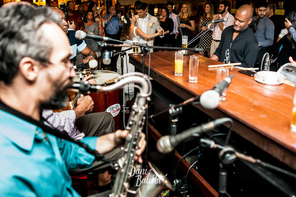 festa de casamento na casa de samba toca da gambá