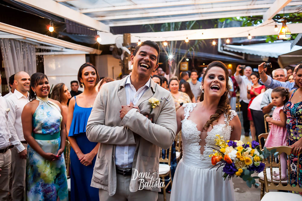 cerimonia de casamento na casa de samba toca da gambá niteroi