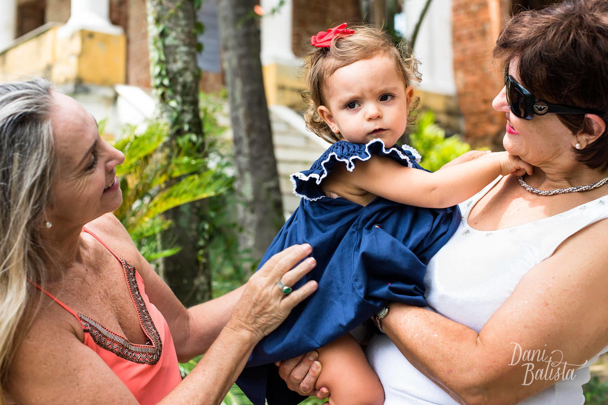 Alice com as vovós no ensaio de gestante parque das ruinas