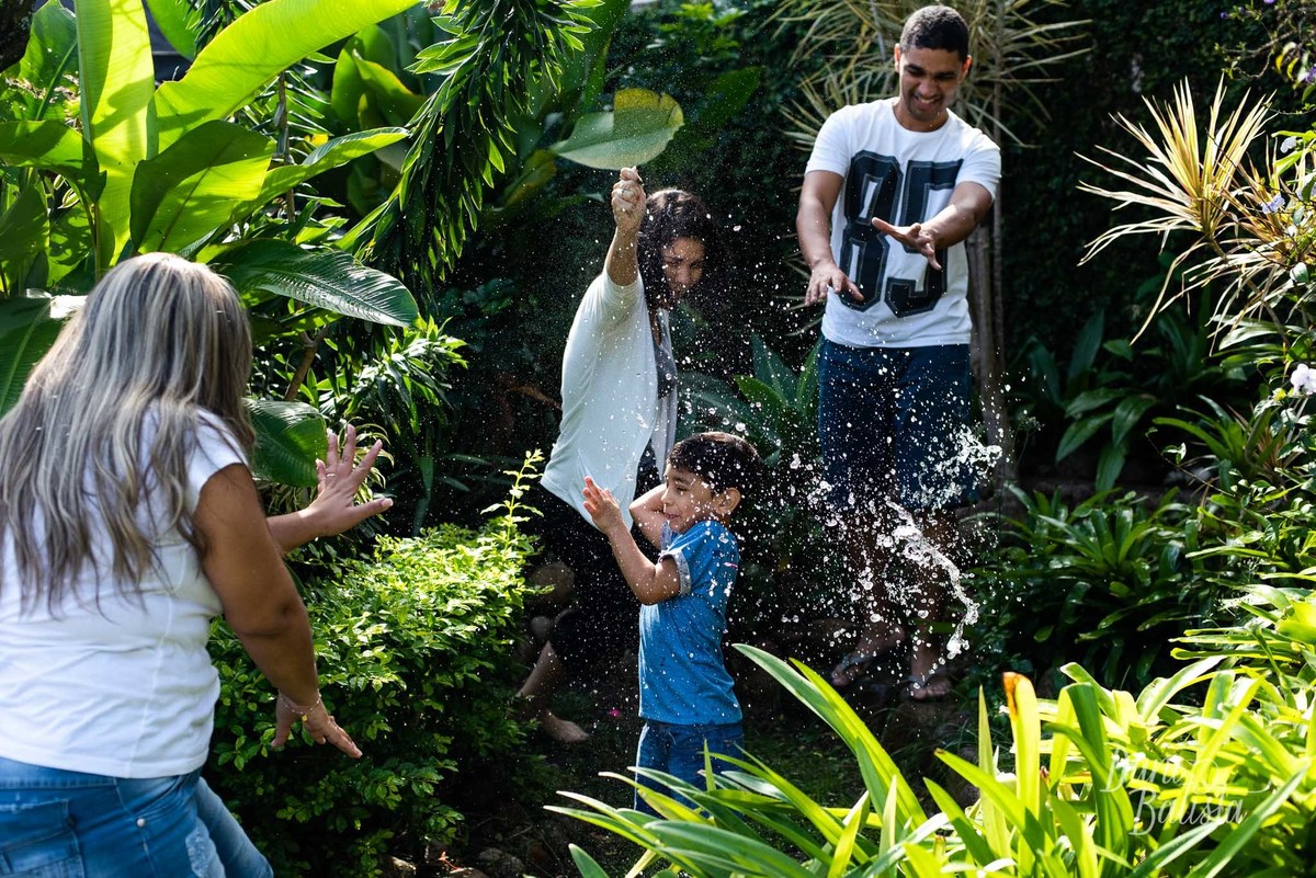 ensaio lifestyle de familia em casa em niteroi