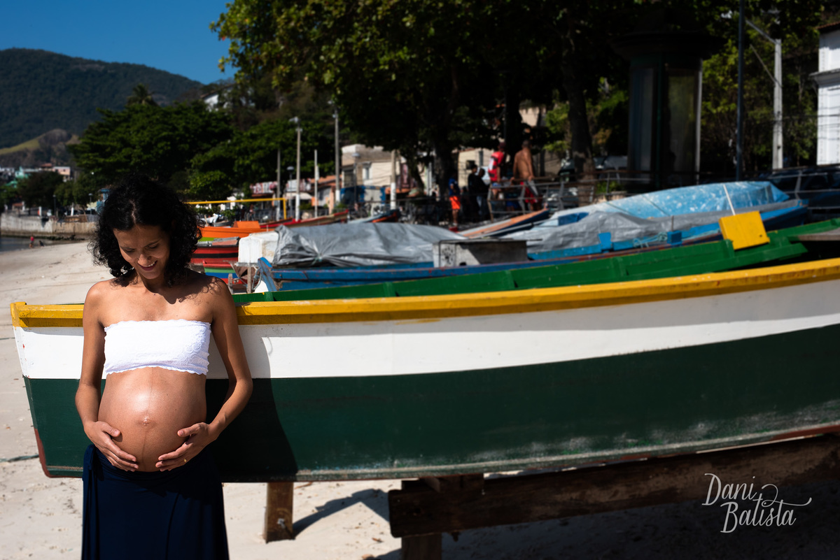 ensaio fotografico de gestante na praia niteroi