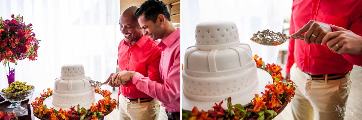 noivos cortando o bolo casamento homoafetivo na praia