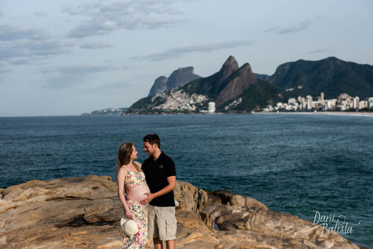 Ensaio Fotográfico de Gestante no Arpoador Rio de Janeiro