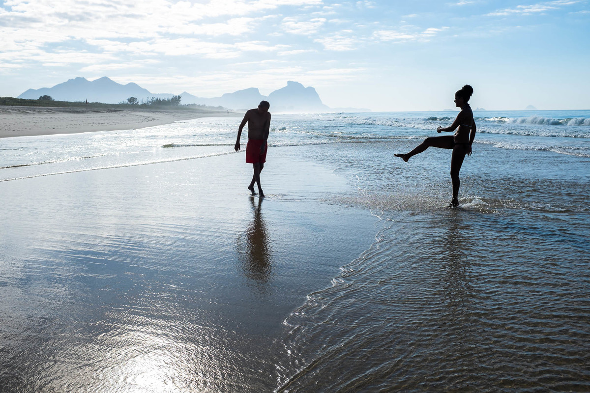 ensaio de fotos de familia na praia