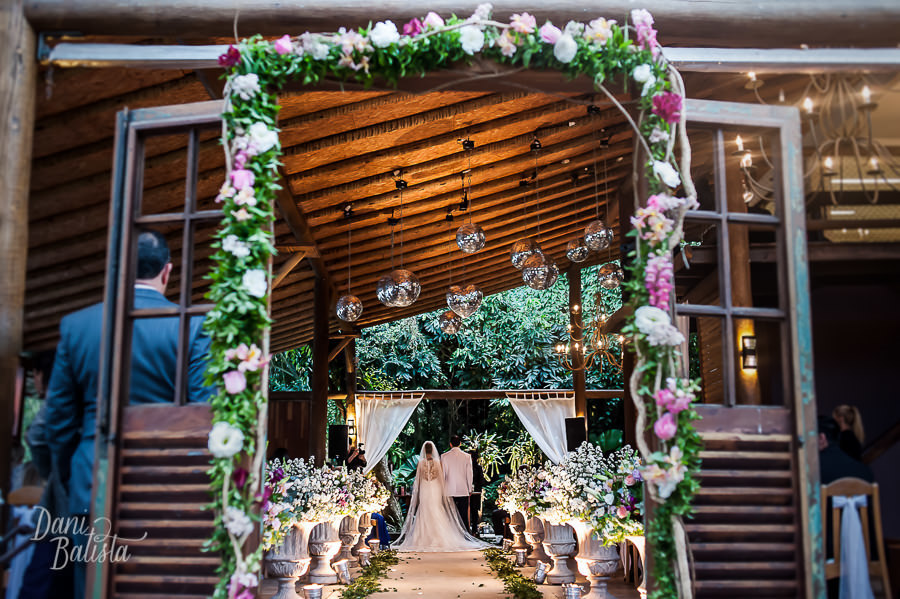 cerimonia de Casamento de Dia sitio meio do mato