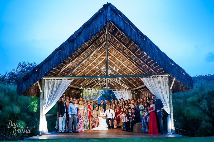 foto protocolar da familia Casamento sitio meio do mato