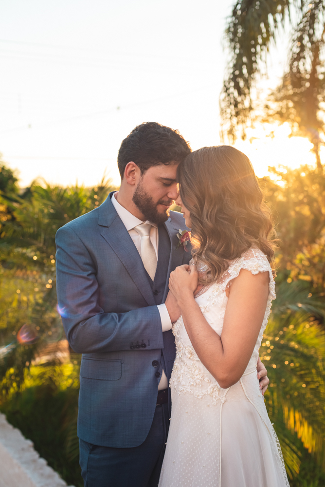 ensaio de casal após cerimônia de casamento
