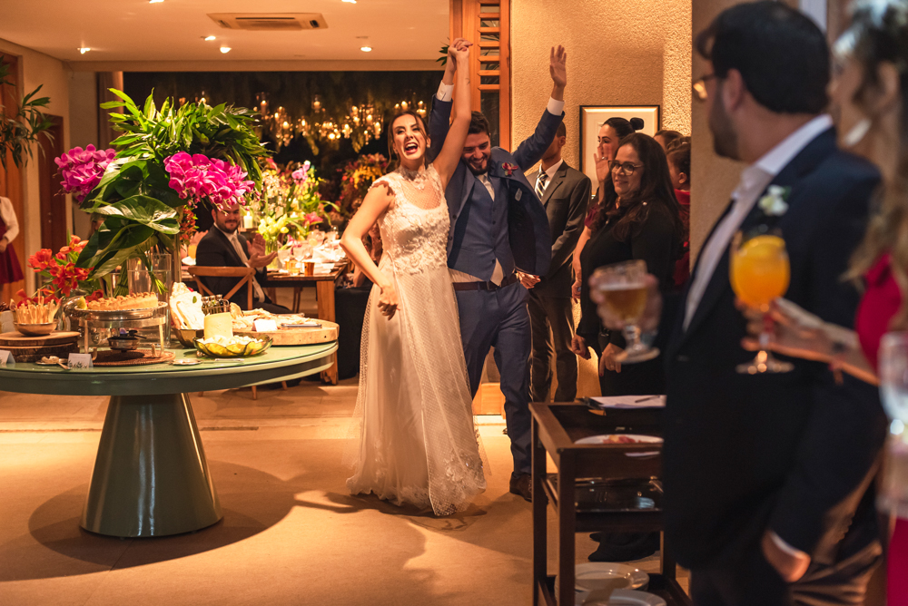 entrada de casal na festa