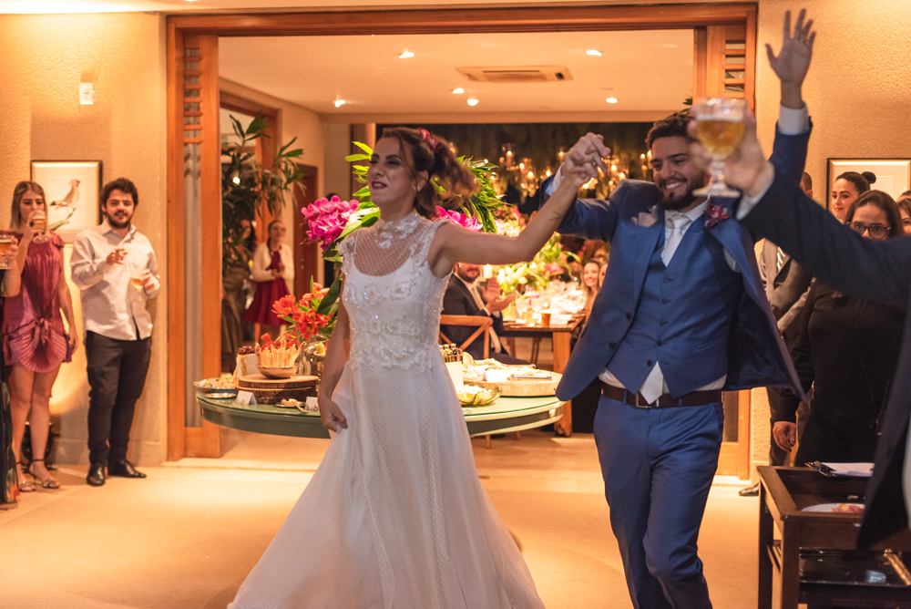 entrada de casal na festa