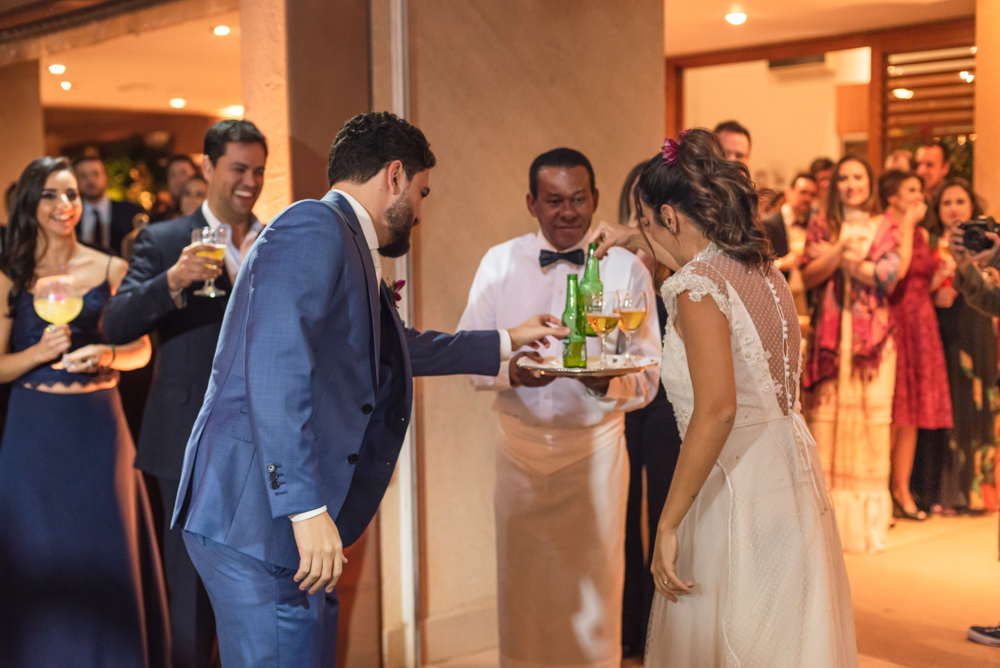 entrada de casal na festa