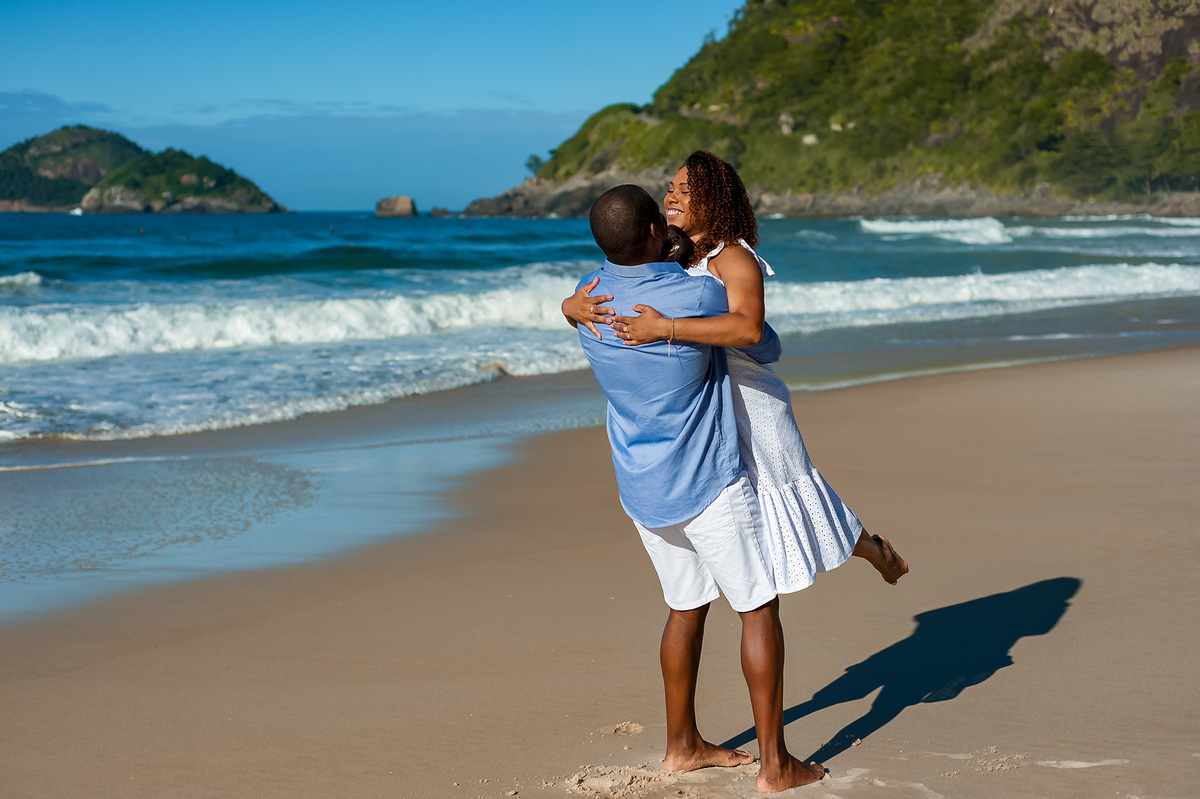 Ensaio pré-wedding Alice & Rodolfo

Local: Prainha - Recreio dos Bandeirantes - RJ

Fotógrafo Wallace Nunes - Rio de Janeiro Zona Oeste

Guaratiba