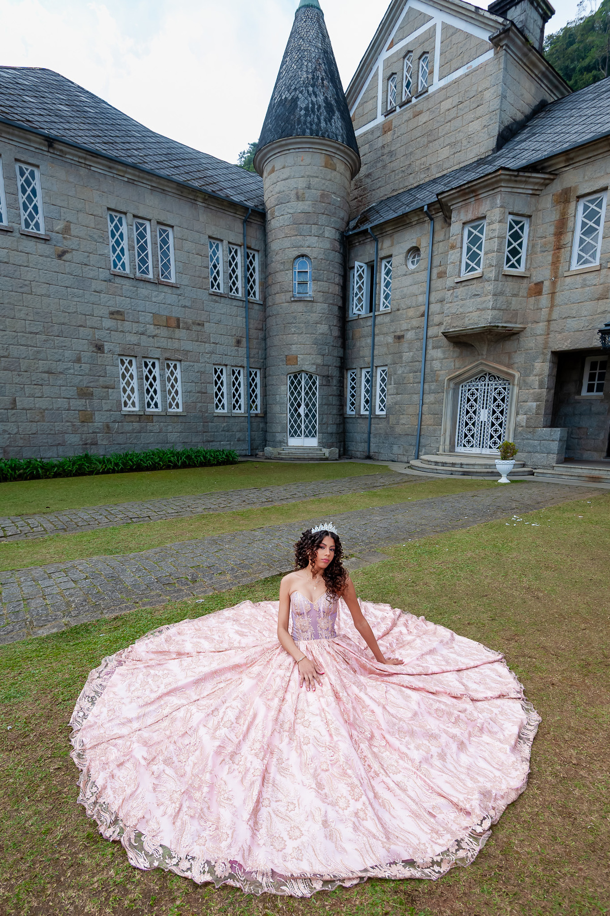 Ensaio da debutante Isabely
Local: Castelo Country Clube - Petrópolis
Fotógrafo Wallace Nunes - Rio de Janeiro Zona Oeste

Guaratiba