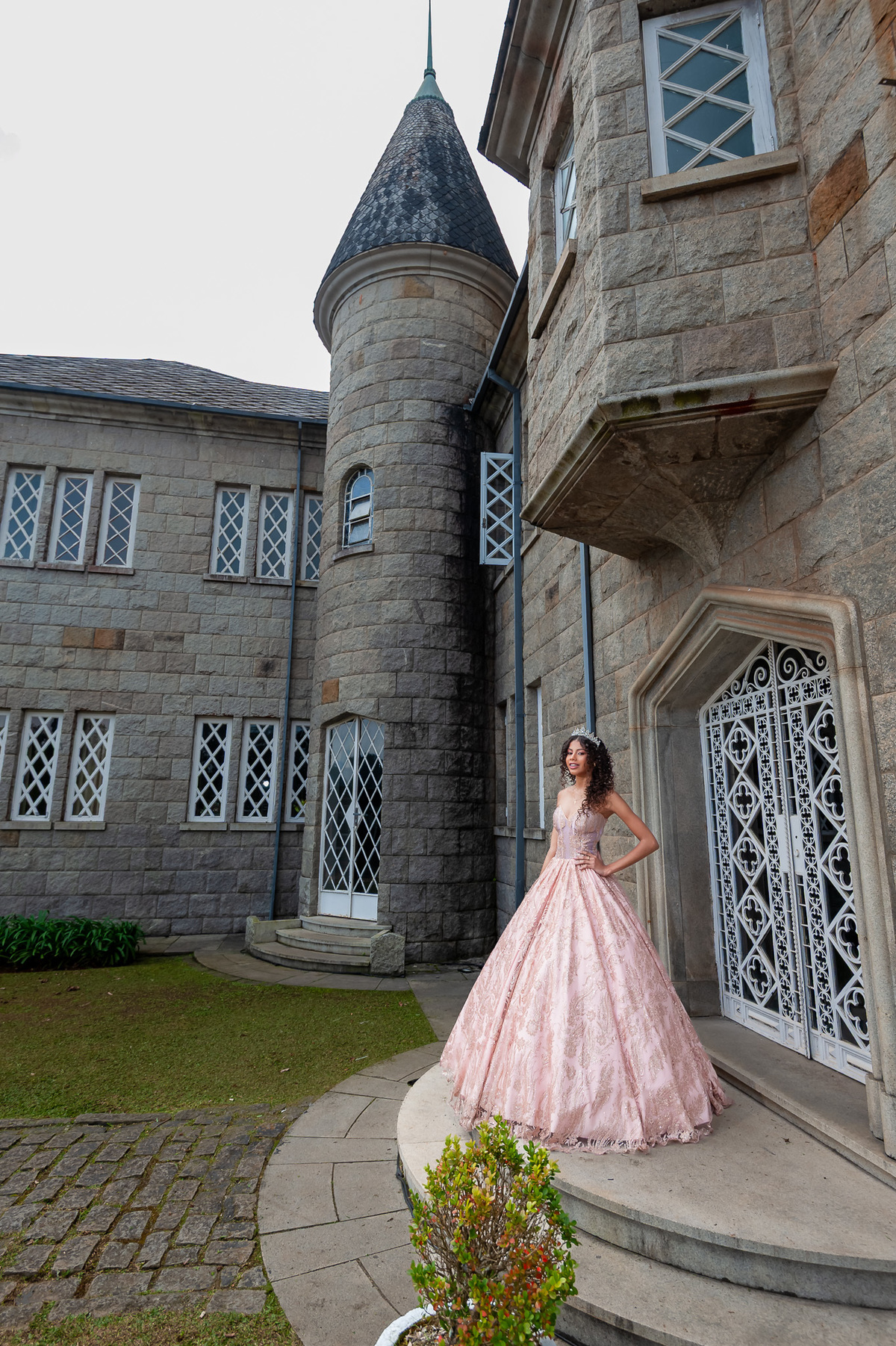 Ensaio da debutante Isabely
Local: Castelo Country Clube - Petrópolis
Fotógrafo Wallace Nunes - Rio de Janeiro Zona Oeste

Guaratiba