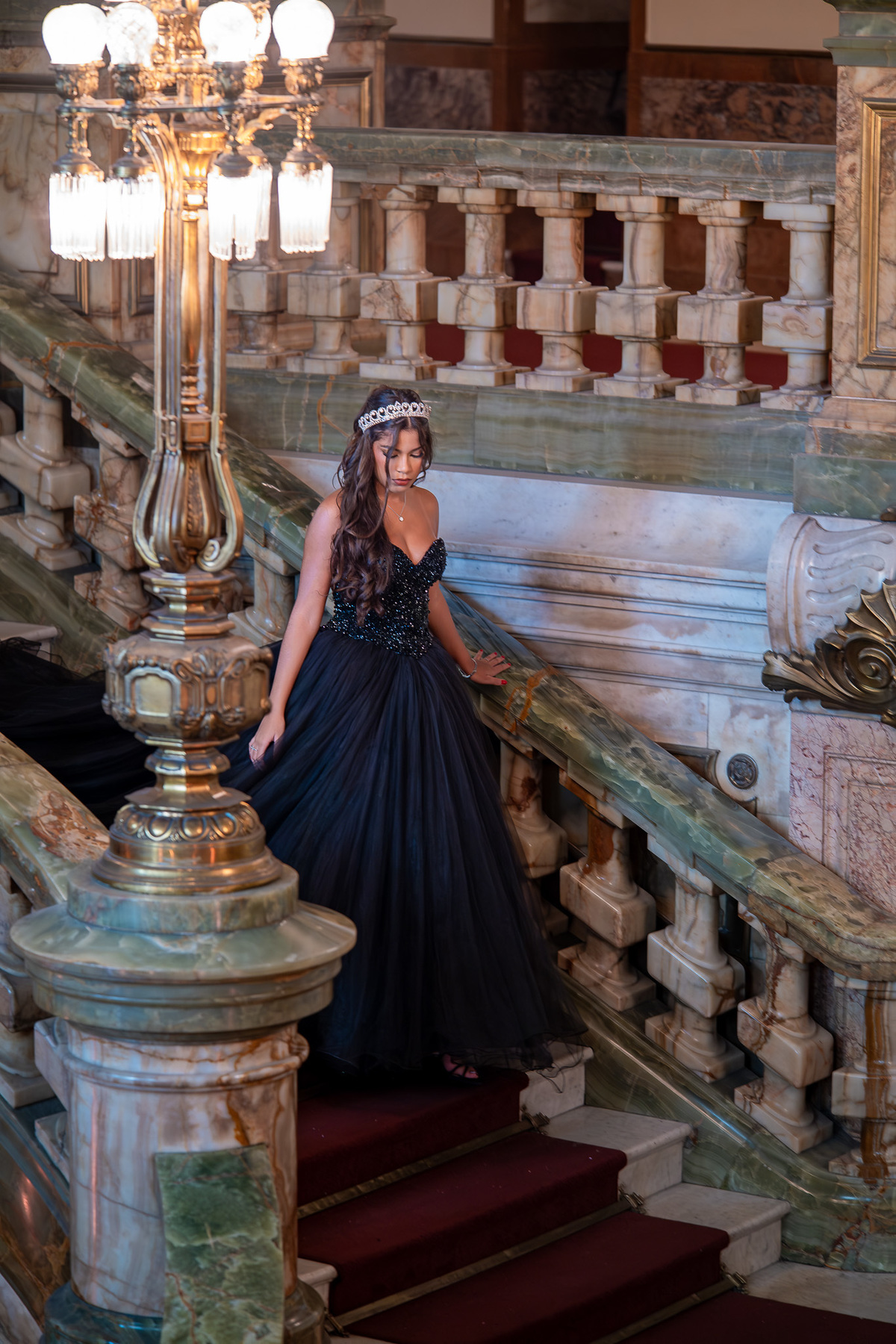 Ensaio da debutante Olívia

Local: Theatro Municipal - Rio de janeiro

Fotógrafo Wallace Nunes - Rio de Janeiro Zona Oeste

Guaratiba