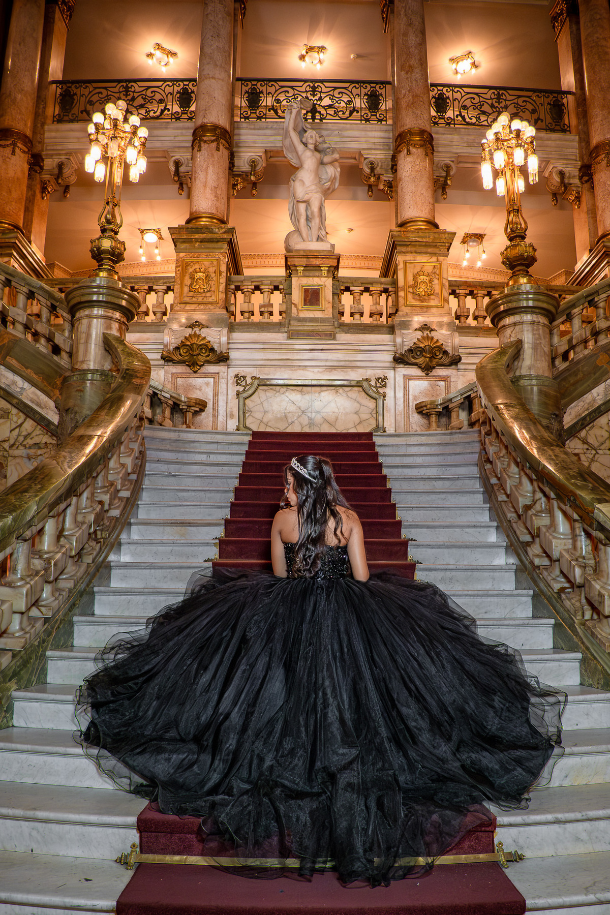 Ensaio da debutante Olívia

Local: Theatro Municipal - Rio de janeiro

Fotógrafo Wallace Nunes - Rio de Janeiro Zona Oeste

Guaratiba