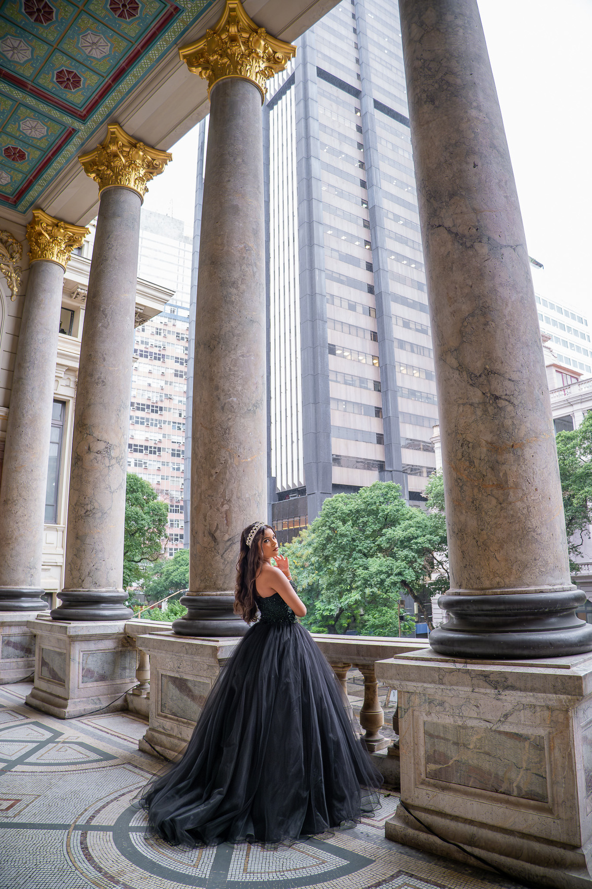 Ensaio da debutante Olívia

Local: Theatro Municipal - Rio de janeiro

Fotógrafo Wallace Nunes - Rio de Janeiro Zona Oeste

Guaratiba